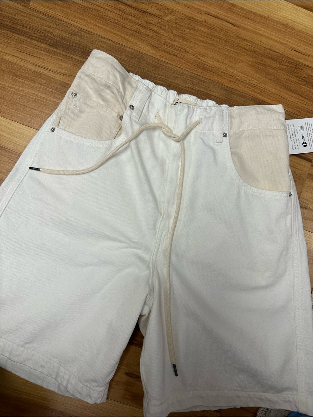 NWT Etica Niko High Wide Legcream drawstring relaxed shorts with contrast pocket